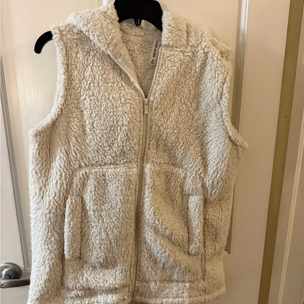 Cozy ivory Sherpa Vest